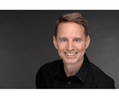 Get Woman Headshot Palo Alto Clicked by Professionals