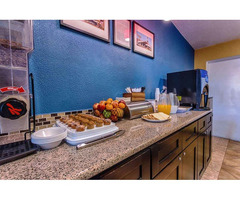 Top Hotels Near Convention Center in Phoenix - 2